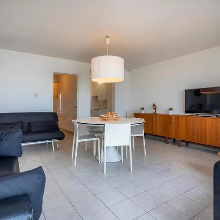 Cortina 0502 - Family 8p - Sea View - Centrally Located Coxyde