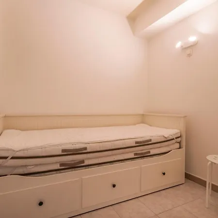 Appartement Cortina 0502 - Family 8p - Sea View - Centrally Located *